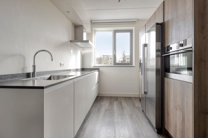 Photo 2 of Napoleonshoed 21