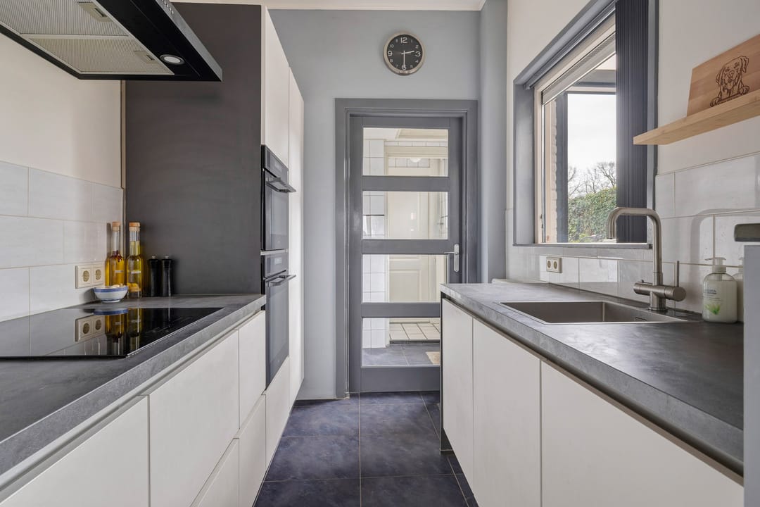 Foto 11 van Frederik Hendrikstraat 54