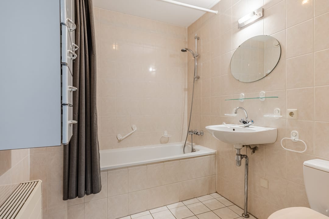 Foto 23 van Overlangelstraat 8