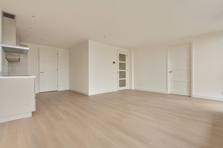 Photo 4 of Zaanweg 67-E