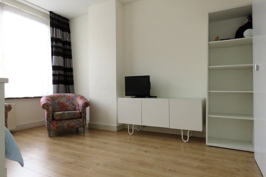 Foto 36 van Dirk Hoogenraadstraat 58