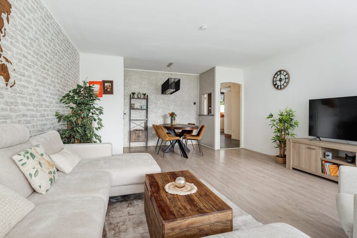 Photo 4 of Frederik van Eedenplaats 63