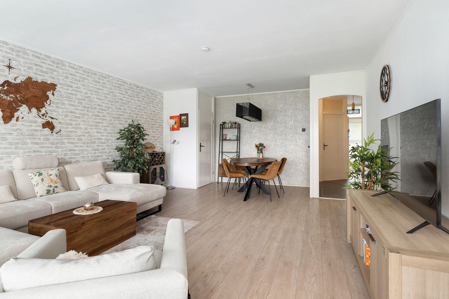 Foto 10 van Frederik van Eedenplaats 63