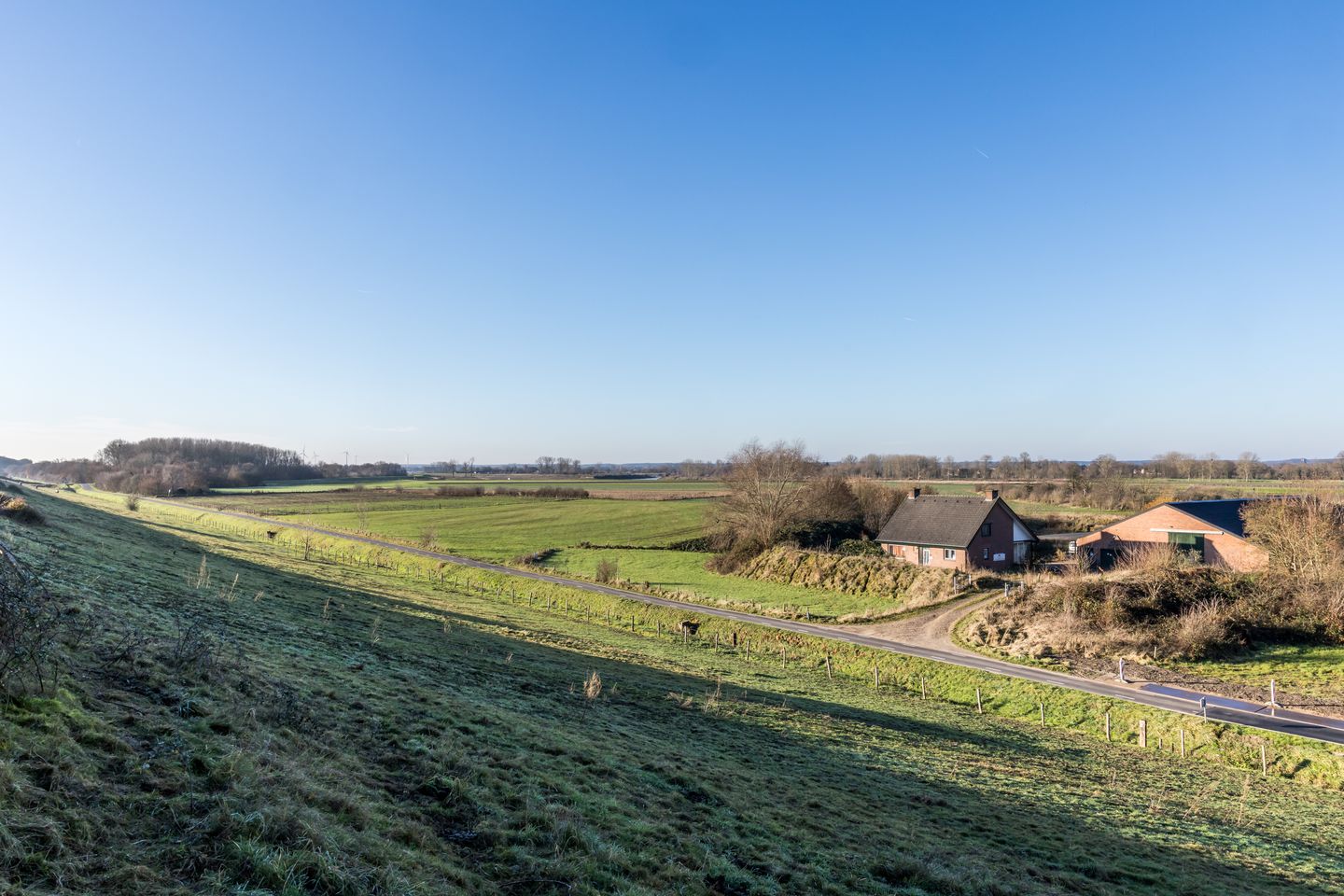 View photo 5 of Urmonder Parallelweg 1