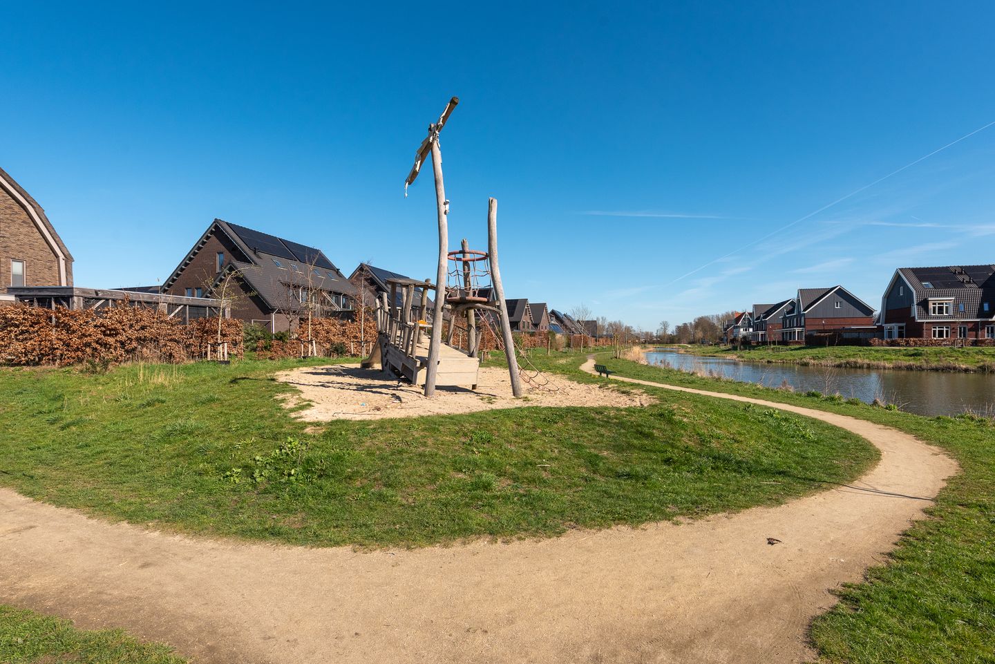 Foto 44 van Lekstraat 134