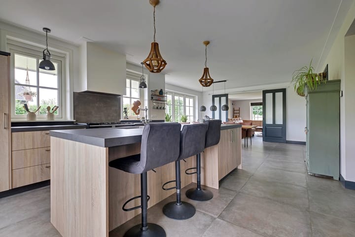 Photo 4 of Beuningsestraat 8