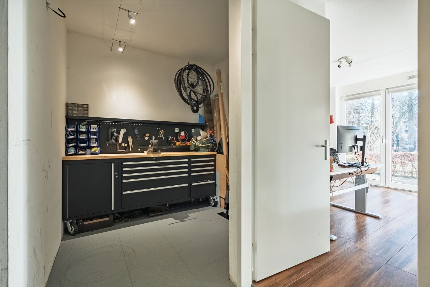 Photo 34 of Van Arnhemhof 6