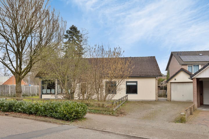 Photo 2 of Beukenlaan 5