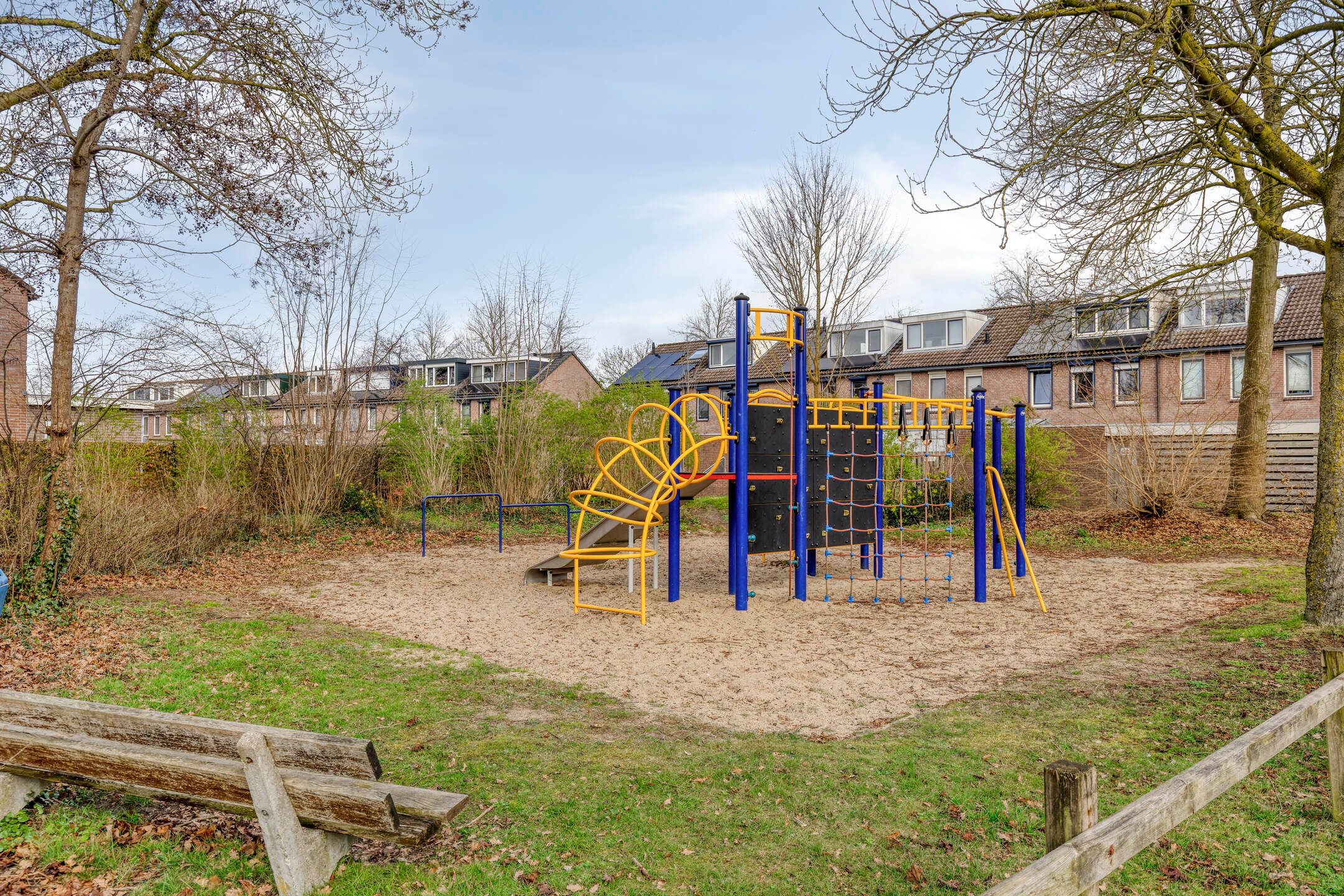 Well-Maintained Corner House with 4 Bedrooms, Energy Label A, and Spacious Garden in Quiet Warnsveld Location — 29