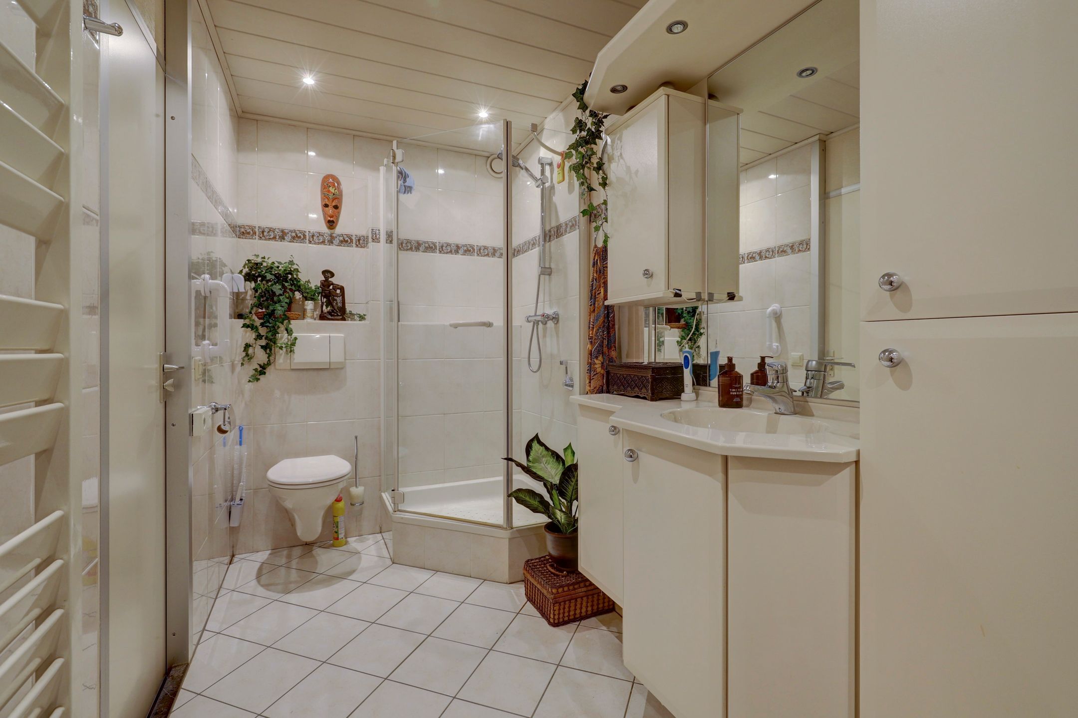 Photo 18 of Schillerstraat 63