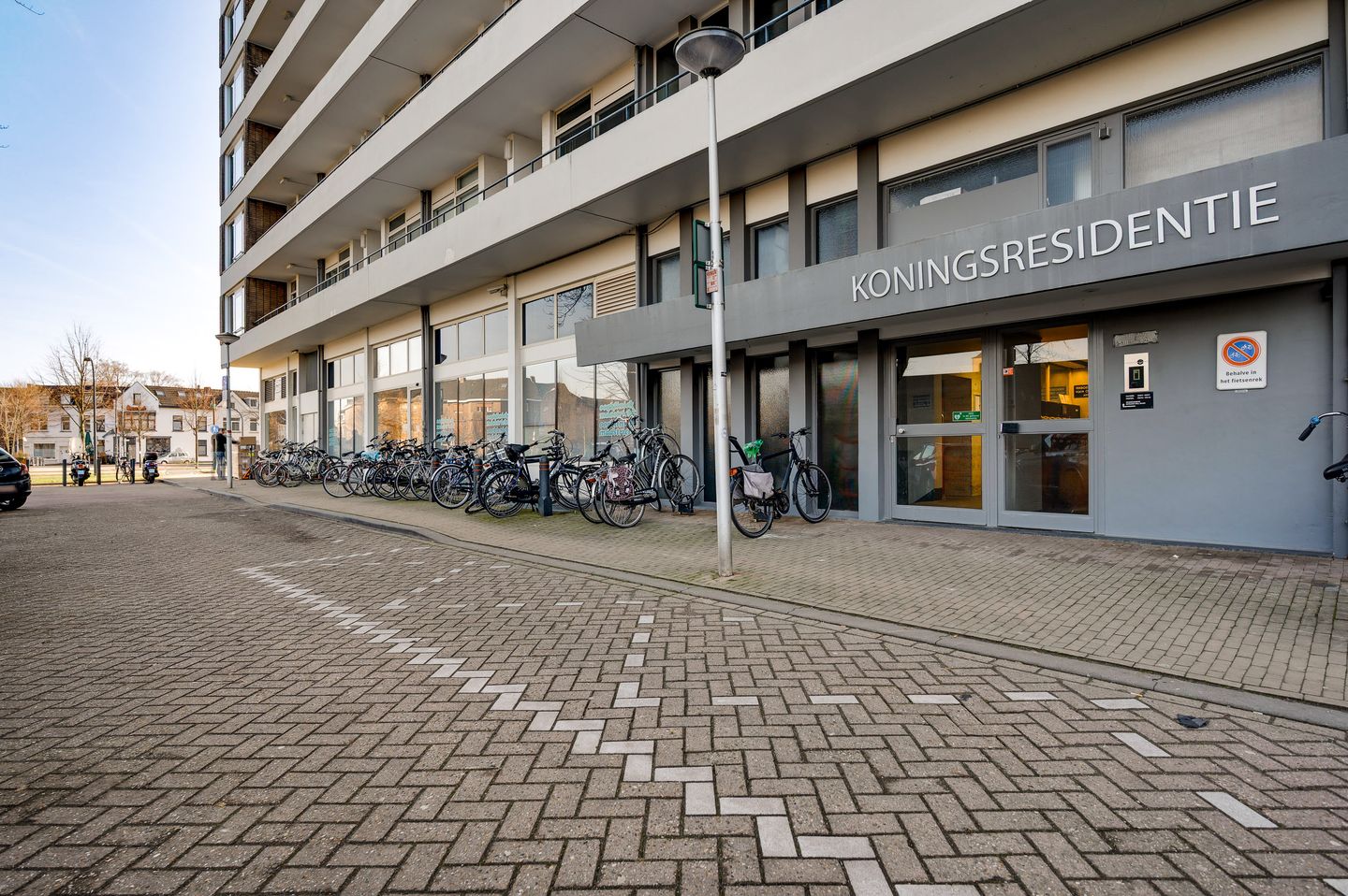 Photo 5 of Koningsplein 59-G