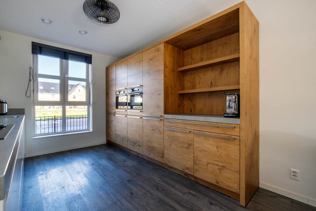 Photo 11 of Koning Willem-Alexanderlaan 170