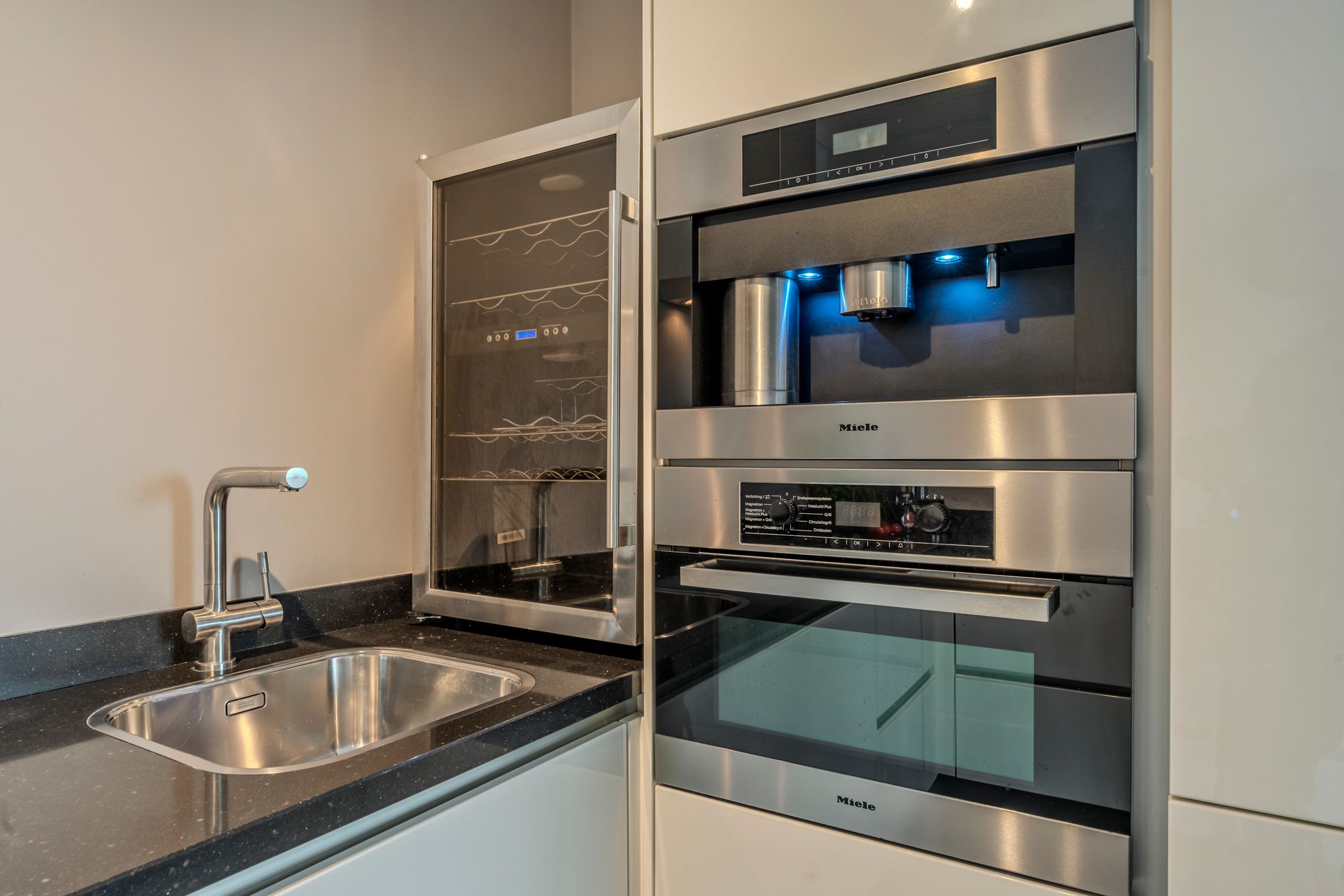 Photo 24 of Palaceplein 230