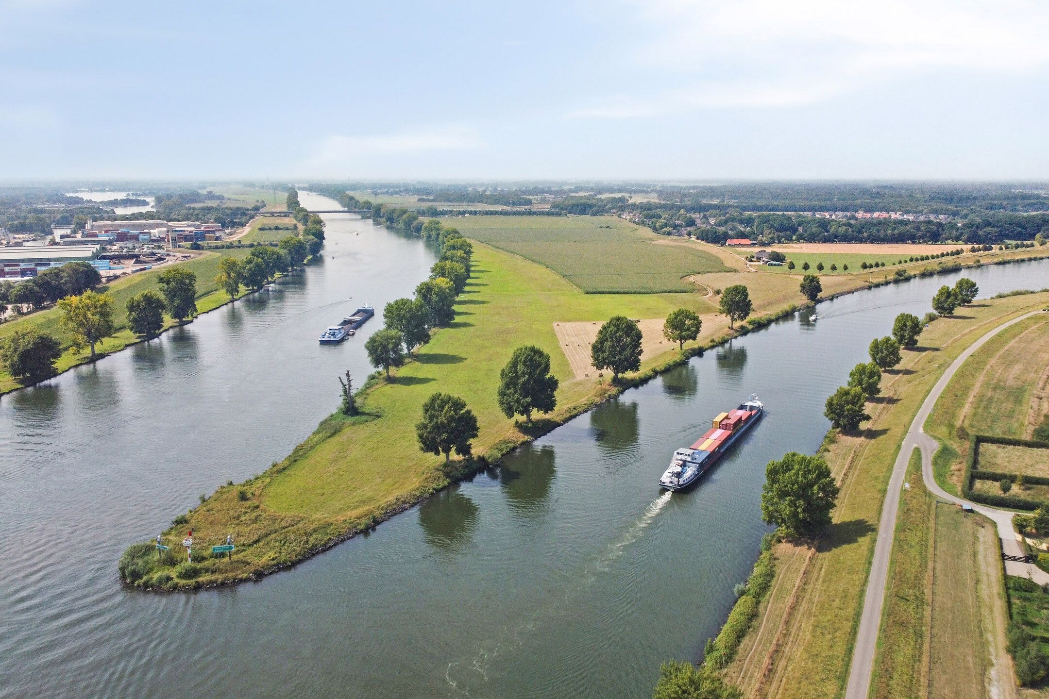 Foto 54 van Oosterkanaaldijk 7