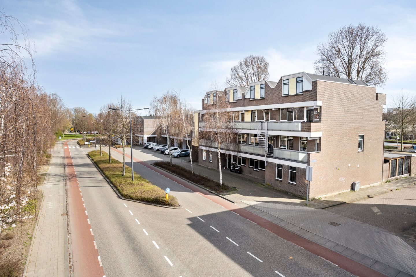 Spacious modern 4-room maisonette with 2 south-facing roof terraces — 30