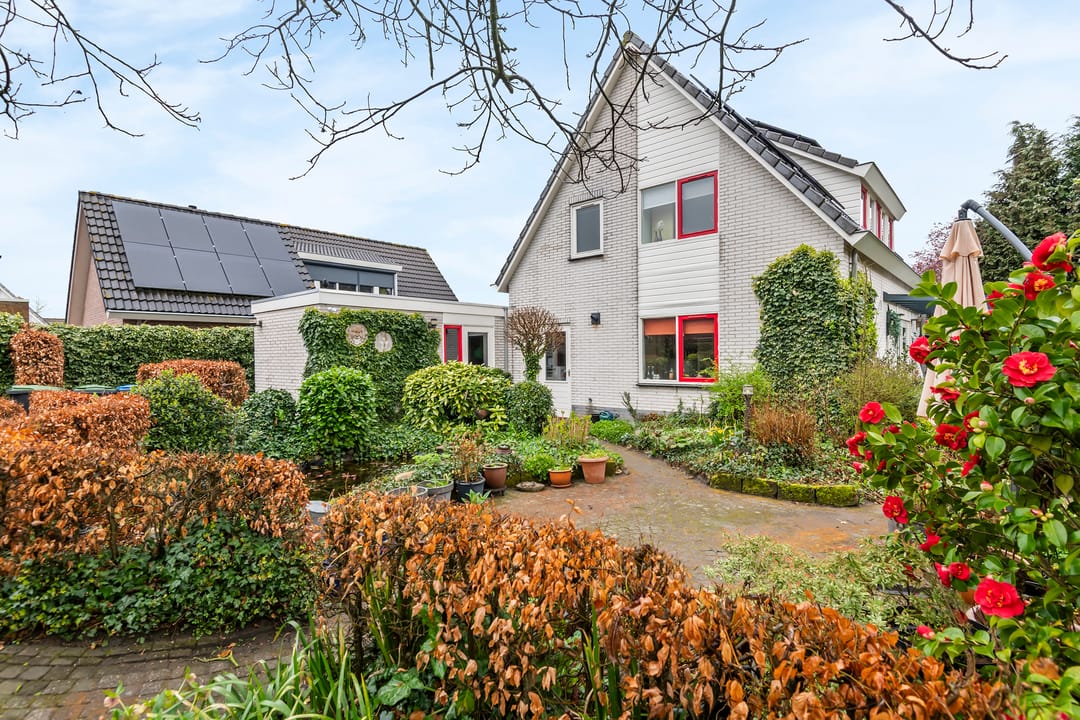 Photo 16 of Kamillekamp 47