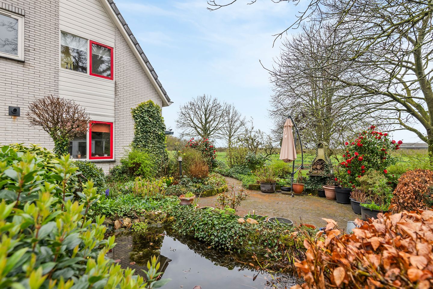 Photo 4 of Kamillekamp 47