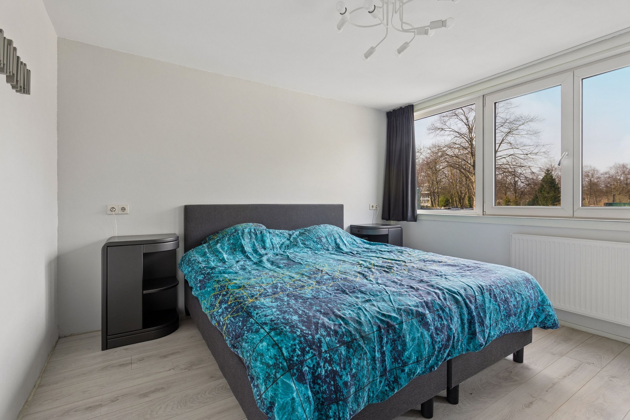 Spacious Family Home with Solar Panels and Terrace in Lelystad — 26
