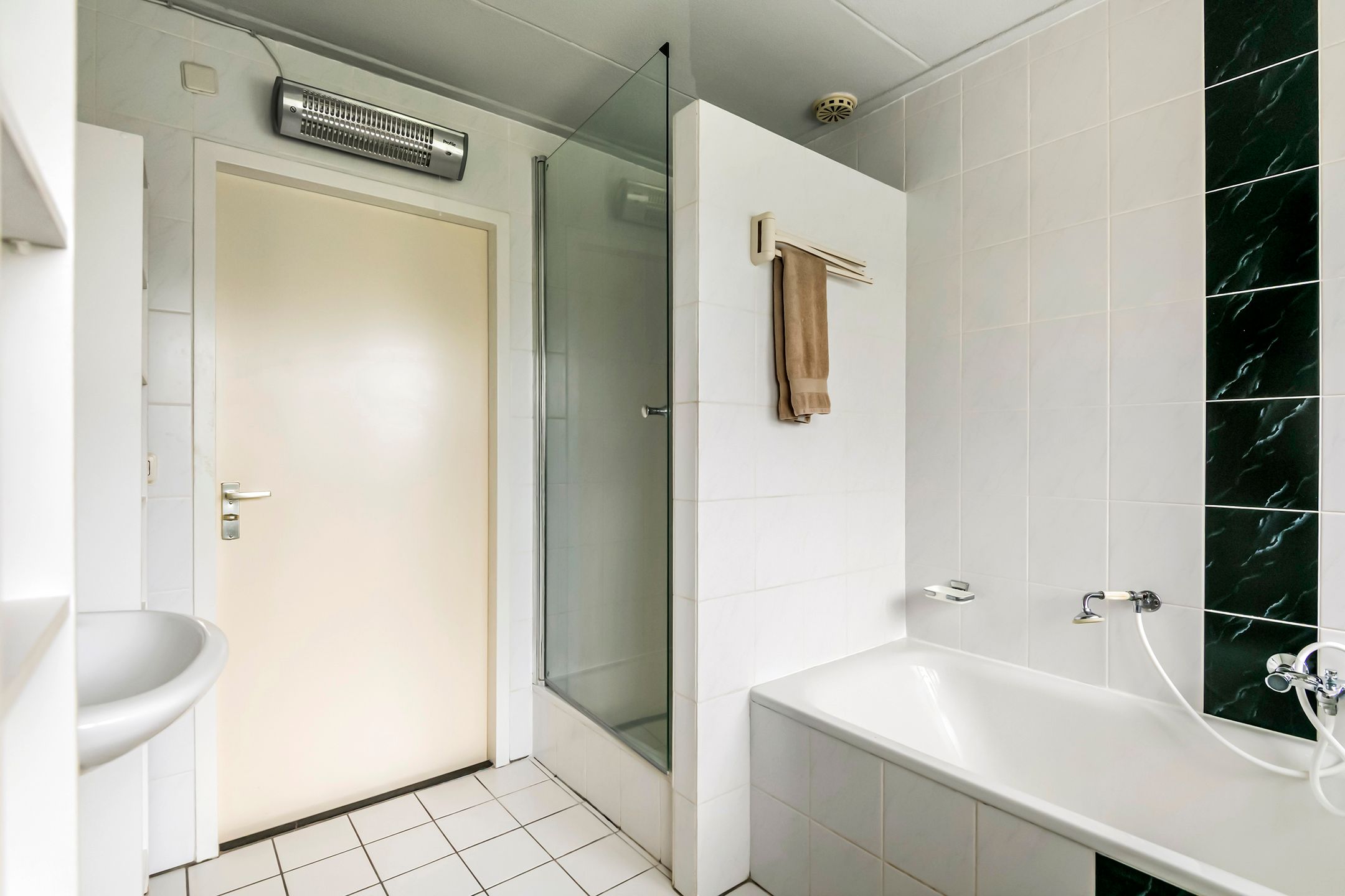 Photo 51 of Kamillekamp 47