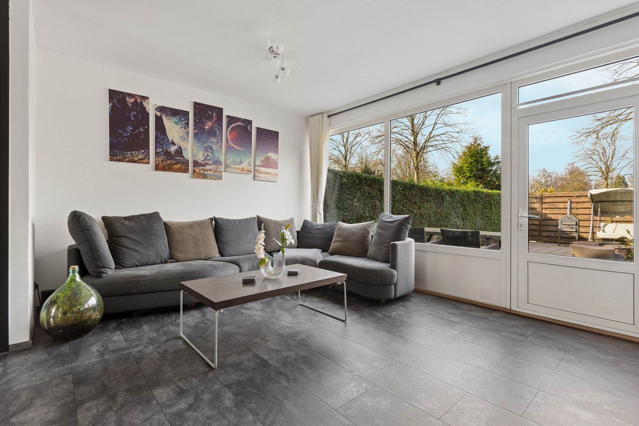 Spacious Family Home with Solar Panels and Terrace in Lelystad — 13