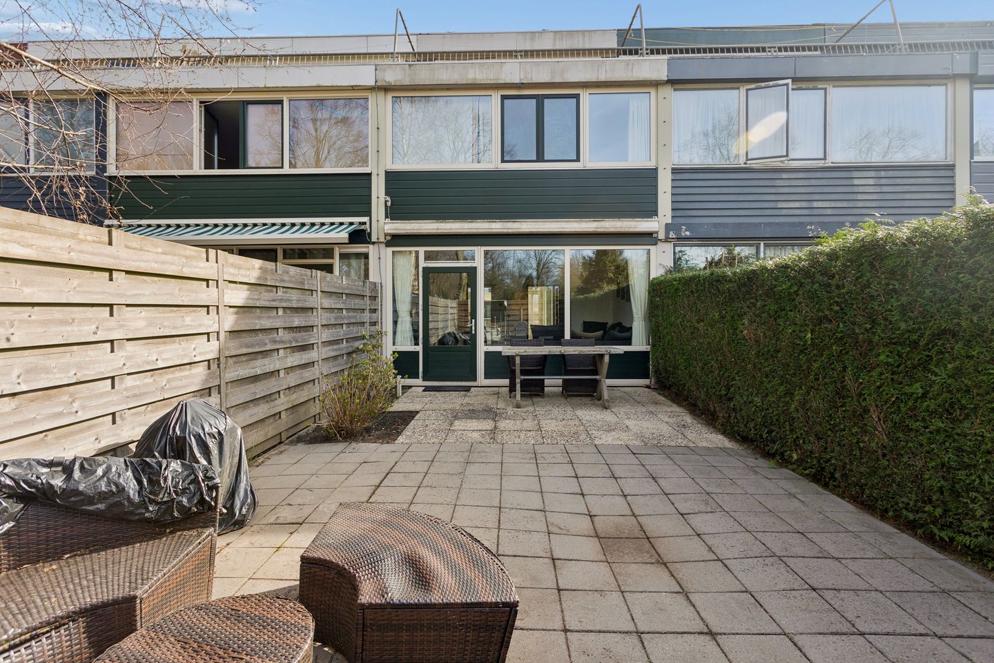 Spacious Family Home with Solar Panels and Terrace in Lelystad — 60