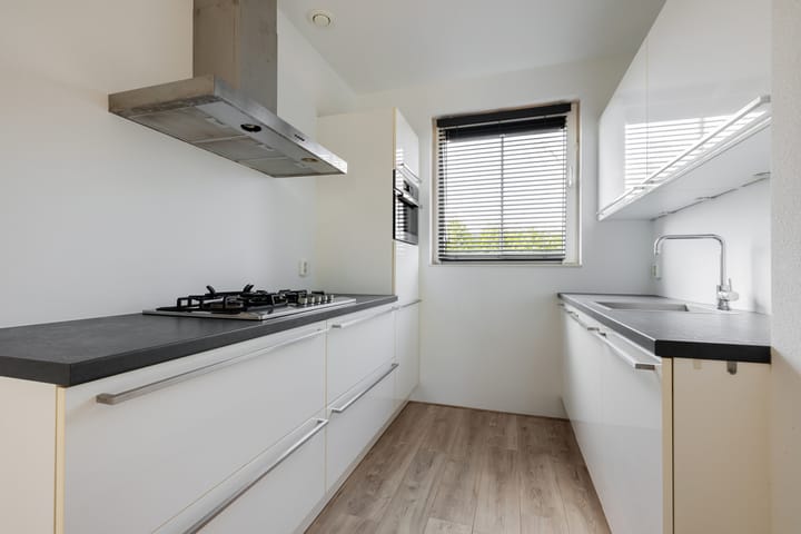 Photo 3 of Van Eyckstraat 97