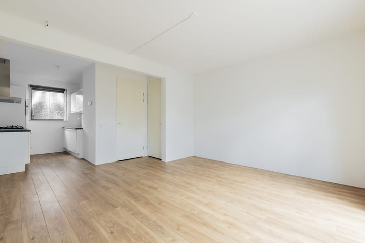 Photo 2 of Van Eyckstraat 97