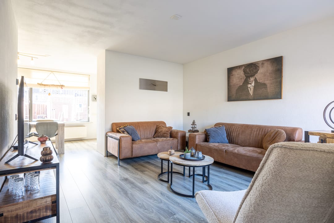 Foto 7 van Burg F.A. Cortenplein 10