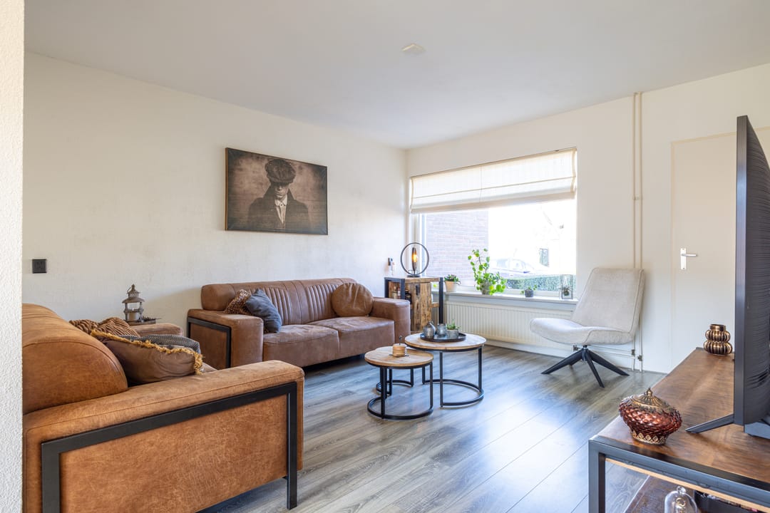 Foto 8 van Burg F.A. Cortenplein 10