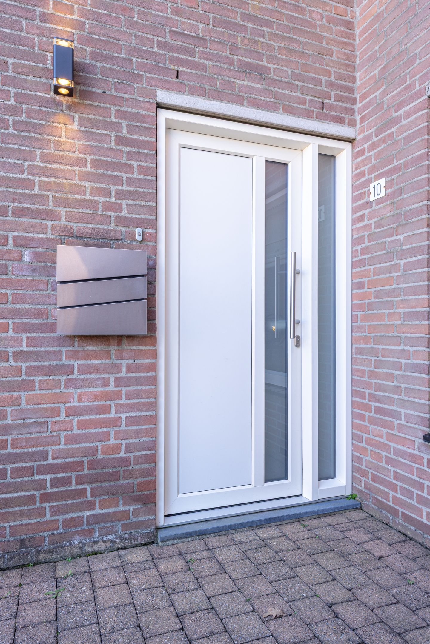 Foto 4 van Burg F.A. Cortenplein 10