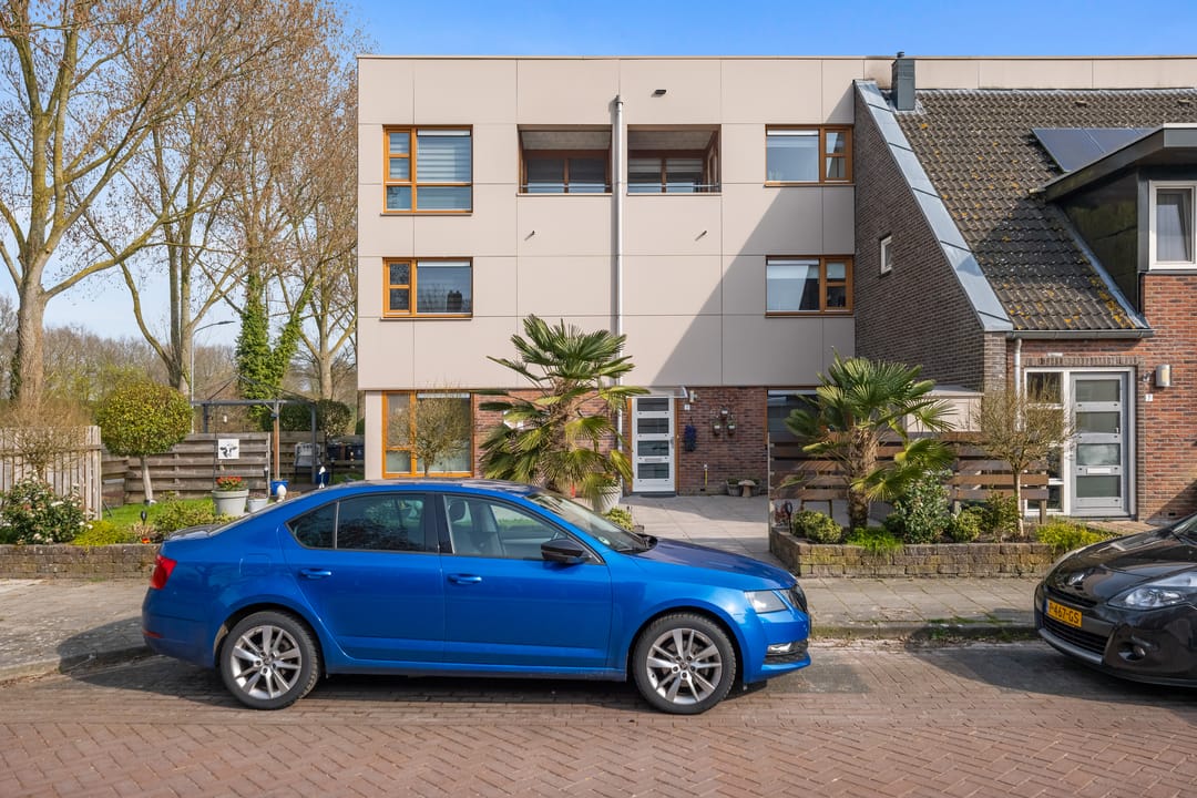 Photo 28 of Azaleastraat 5