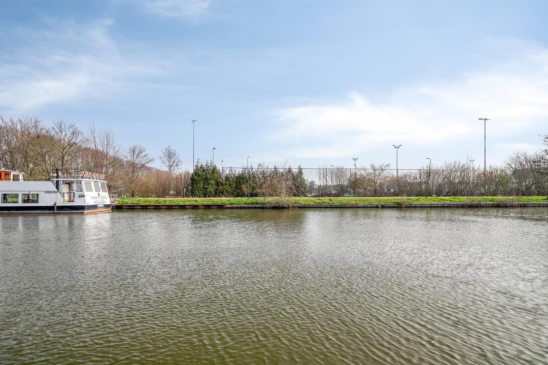 Photo 31 of Straatweg 48