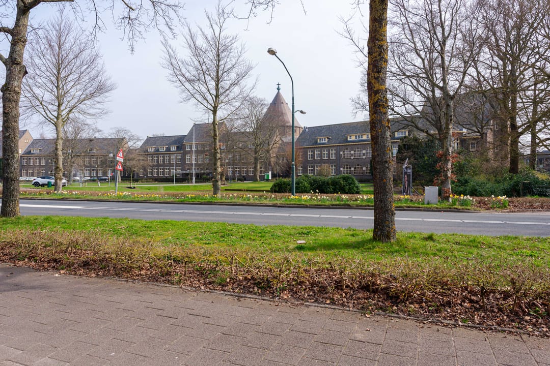 Photo 52 of Kennemerstraatweg 249