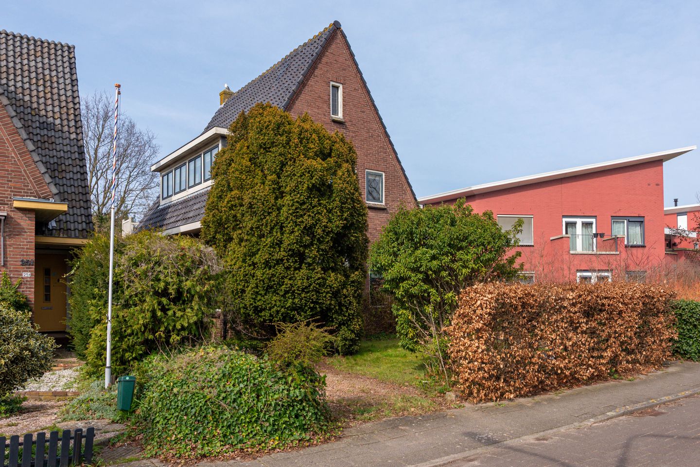 Photo 49 of Kennemerstraatweg 249
