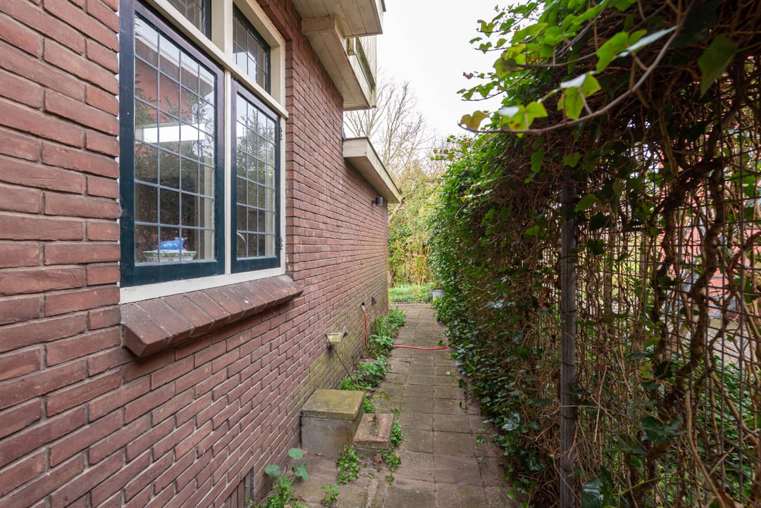 Photo 47 of Kennemerstraatweg 249