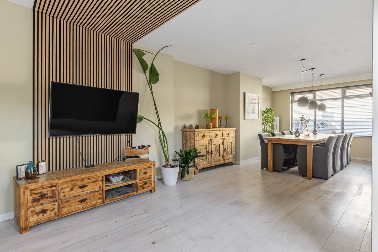 Characterful Corner Home in Charming Ginneken — 32