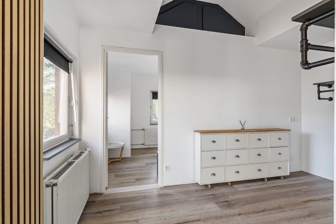 Characterful Corner Home in Charming Ginneken — 40