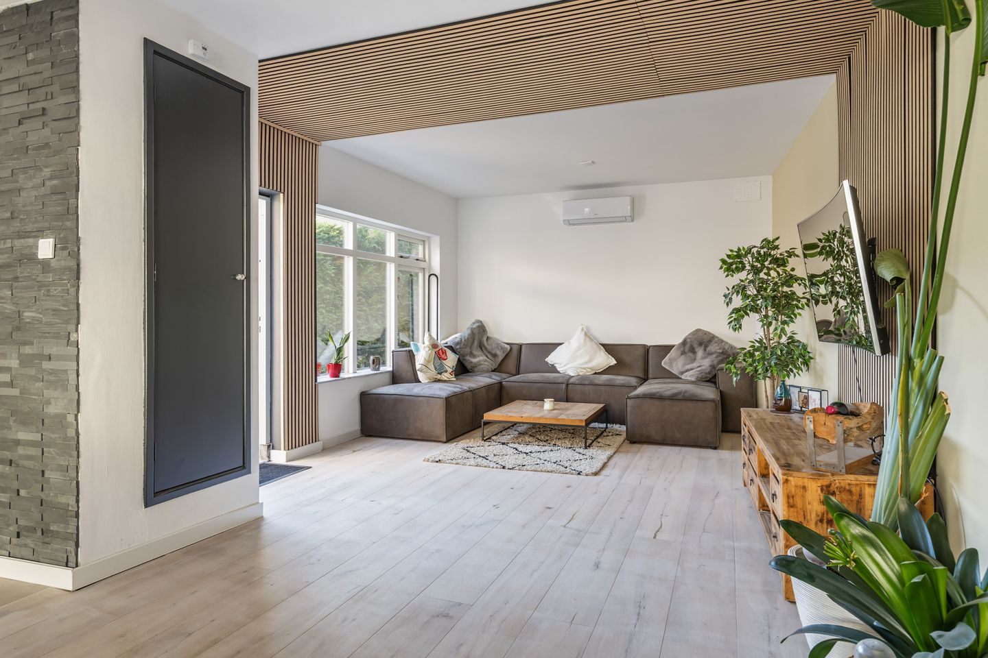 Characterful Corner Home in Charming Ginneken — 26