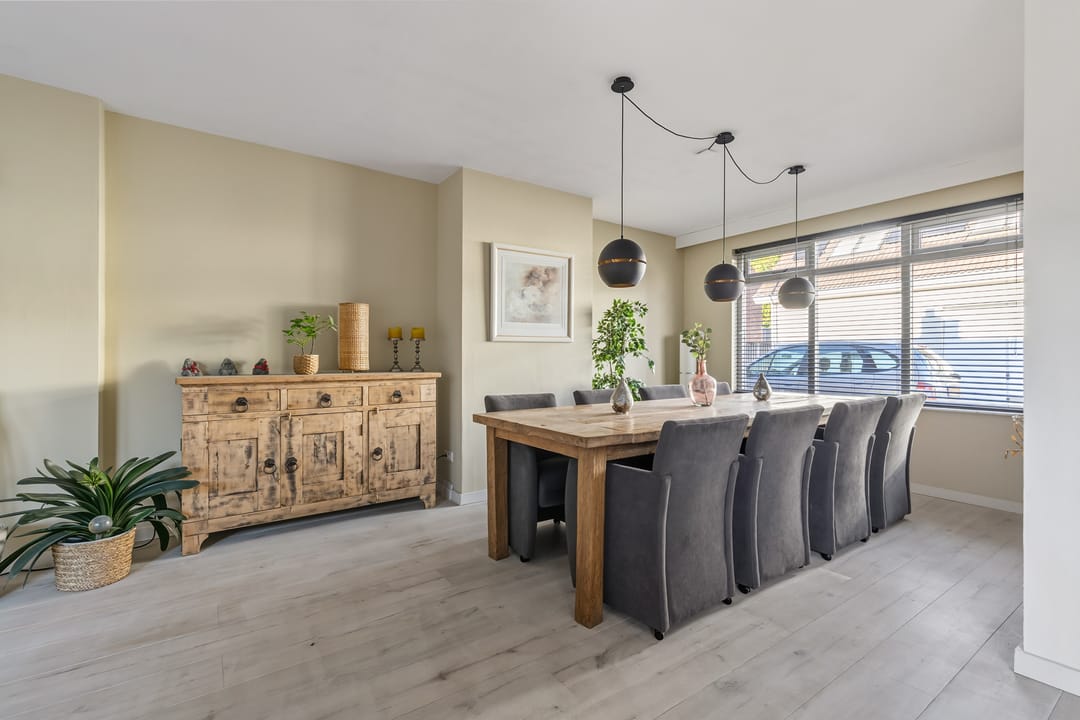 Characterful Corner Home in Charming Ginneken — 20