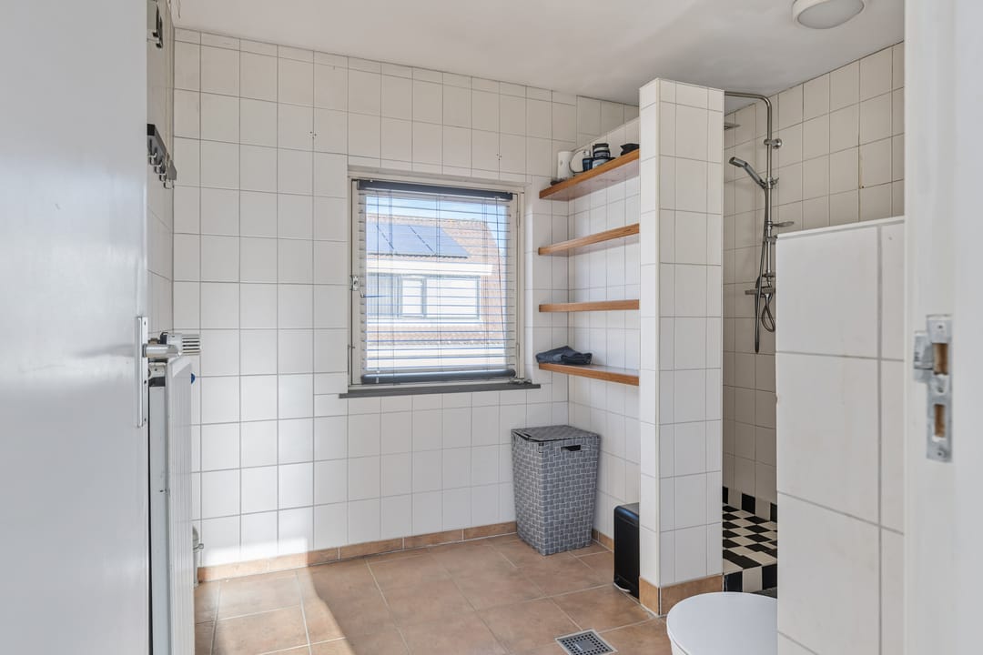 Characterful Corner Home in Charming Ginneken — 56