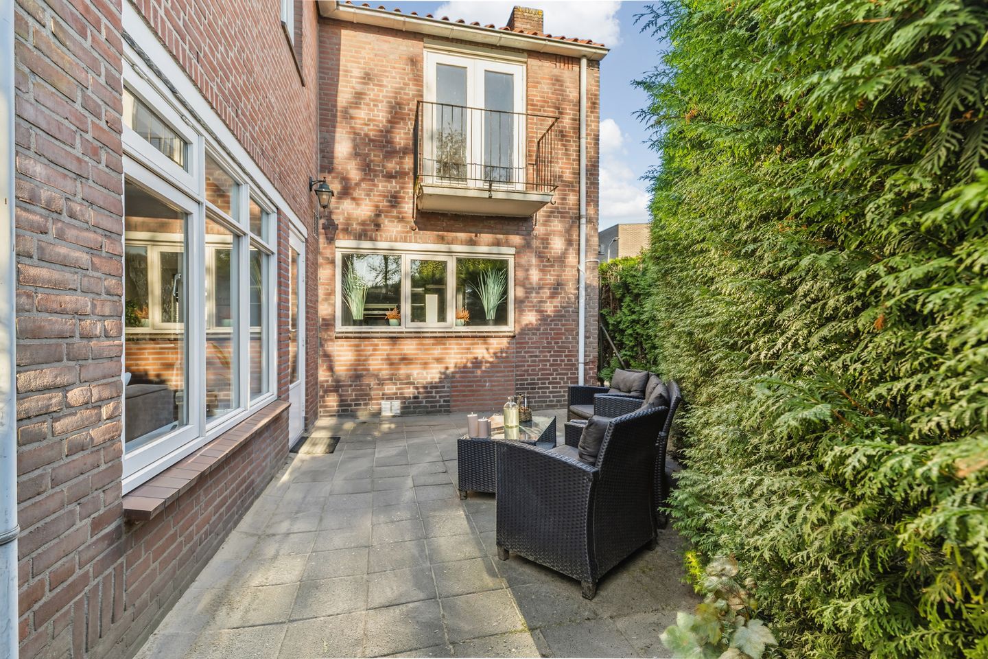 Characterful Corner Home in Charming Ginneken — 73