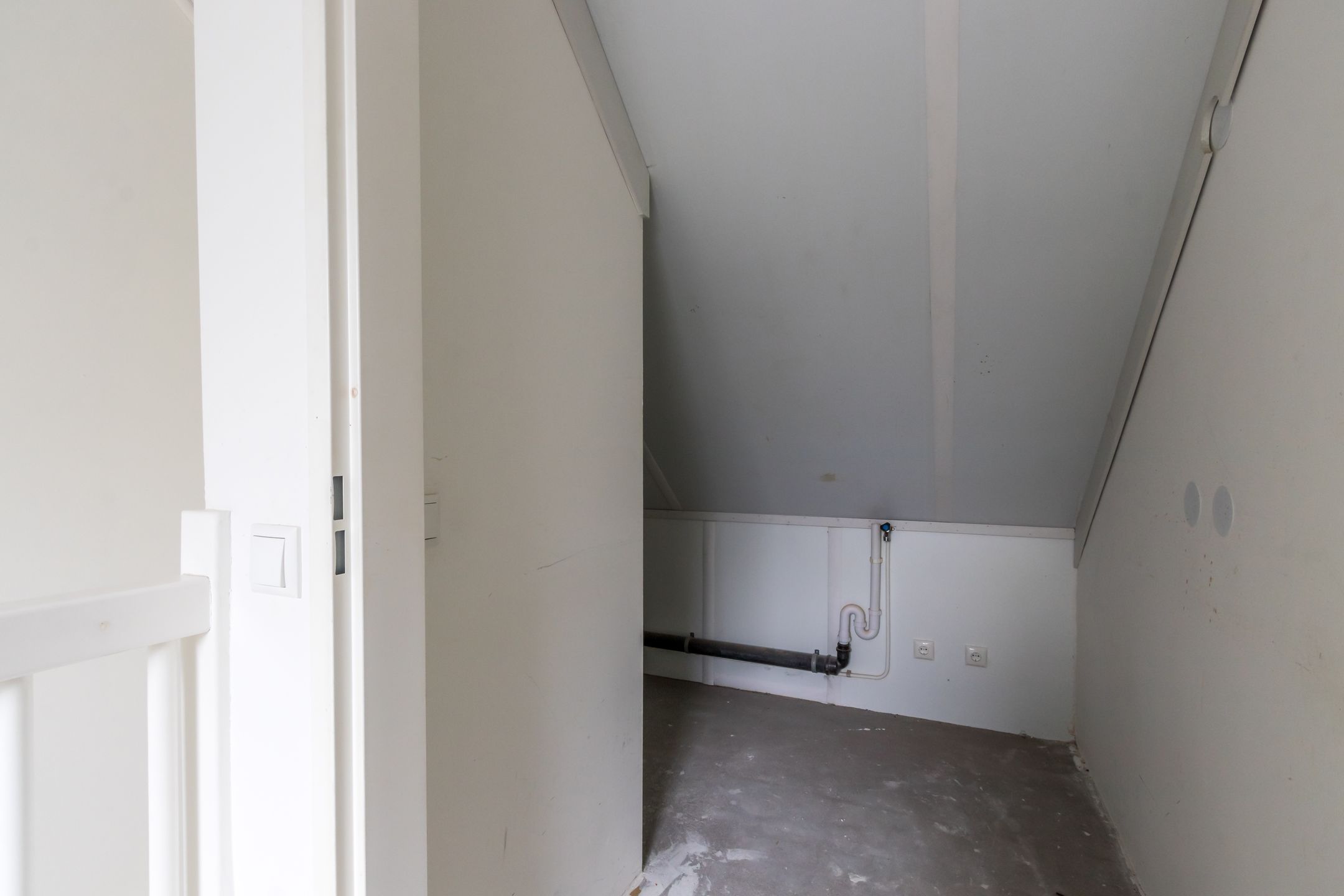 Foto 15 van Dordtsestraatweg 594