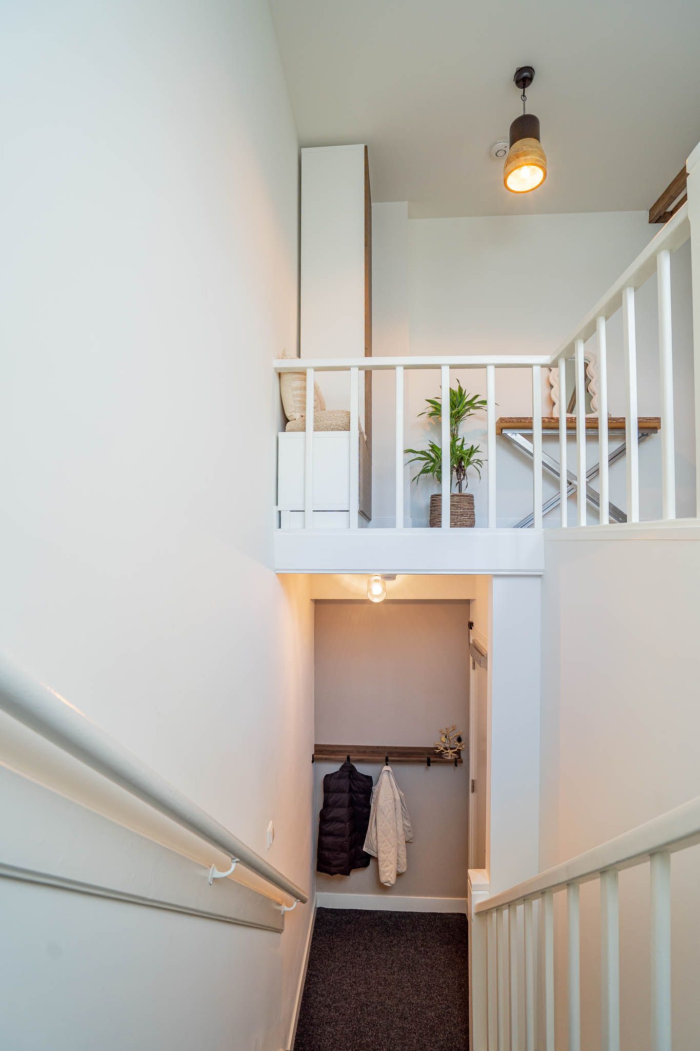 Photo 12 of Bindersestraat 4-C