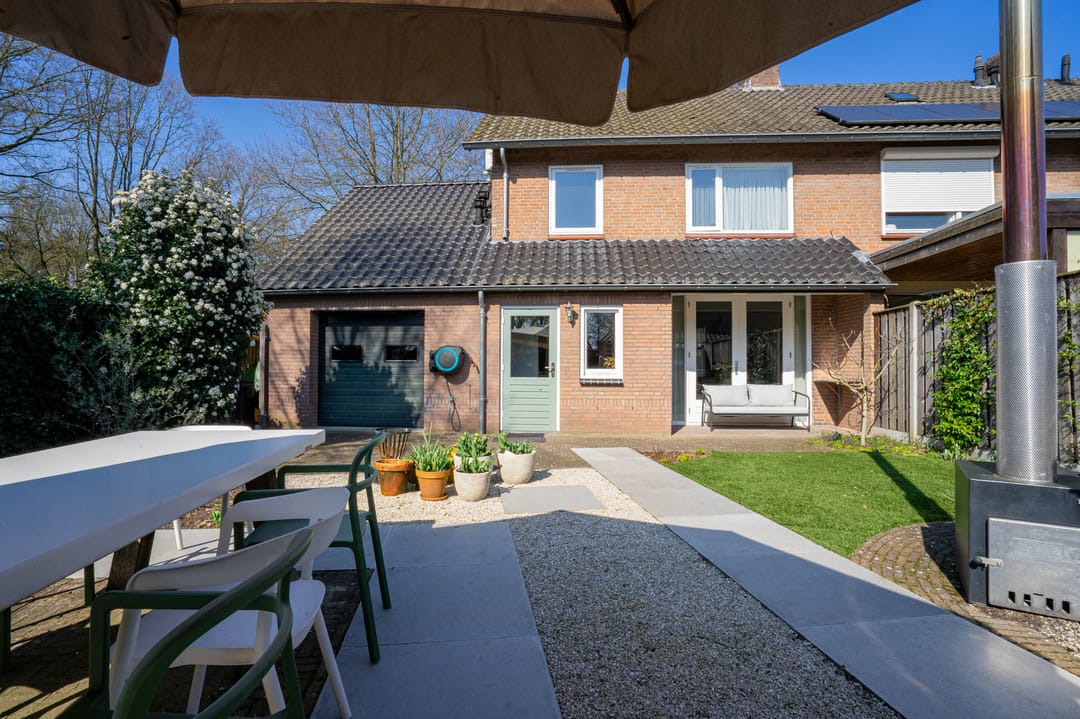 Photo 41 of Willemstraat 2