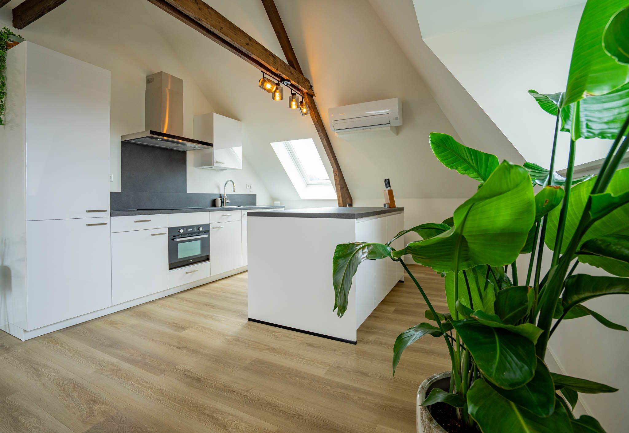 Photo 24 of Bindersestraat 4-C