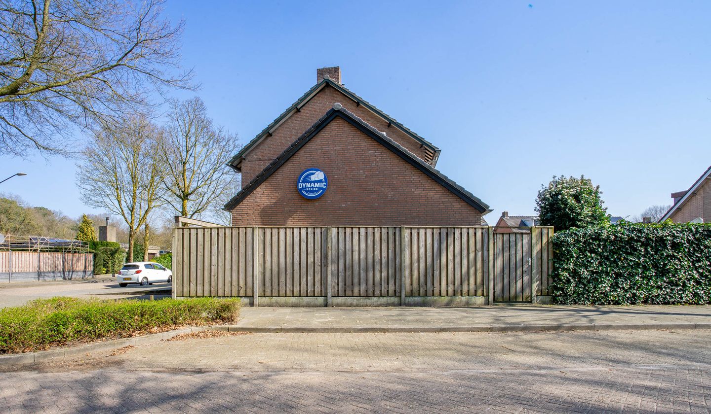 Photo 49 of Willemstraat 2