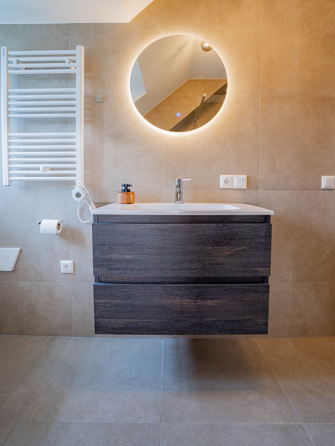 Photo 41 of Bindersestraat 4-C