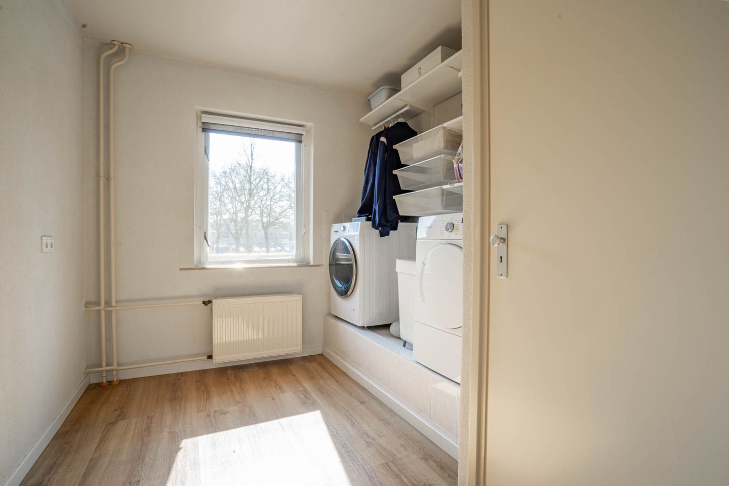 Photo 29 of Willemstraat 2