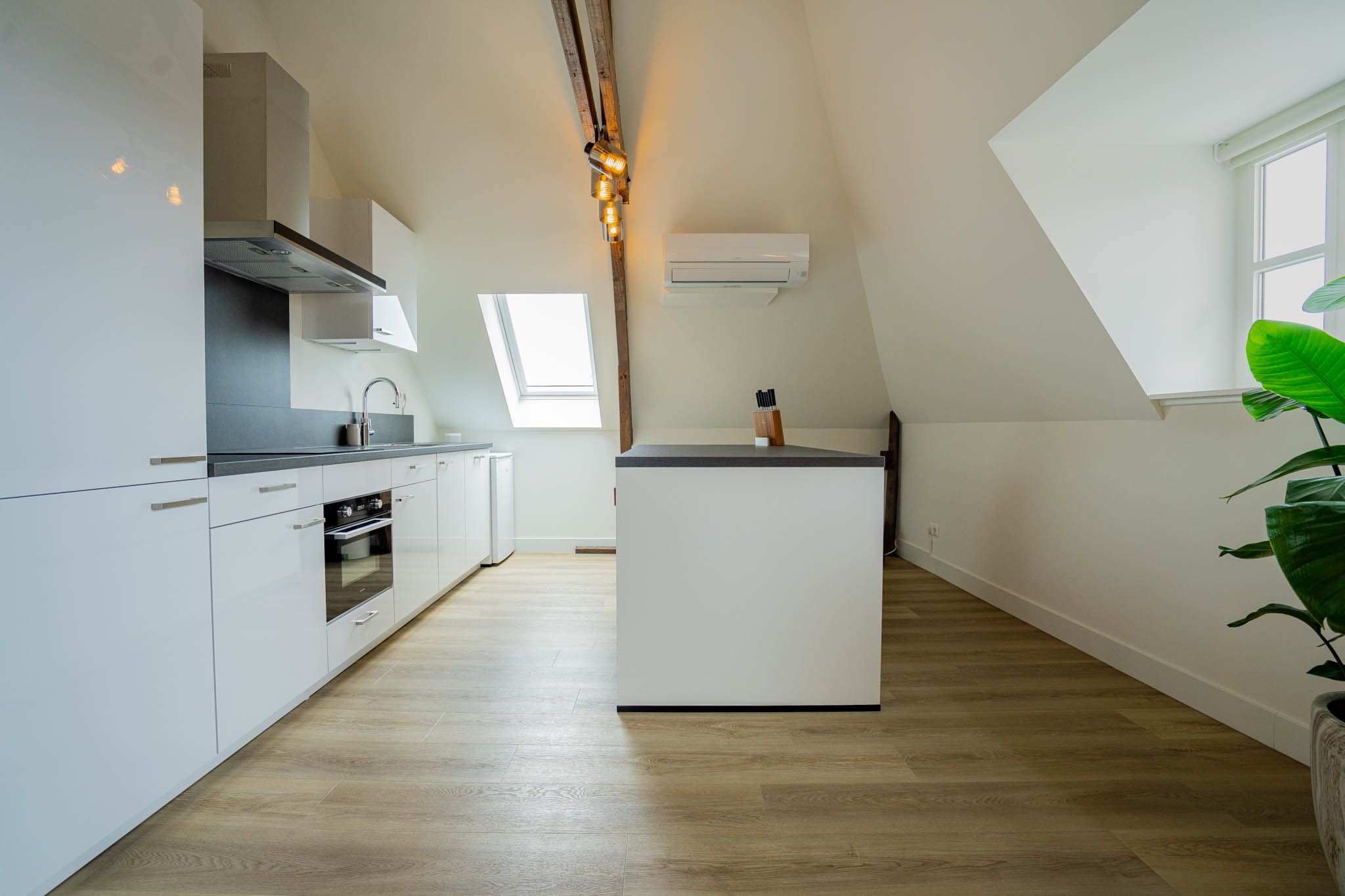 Photo 27 of Bindersestraat 4-C