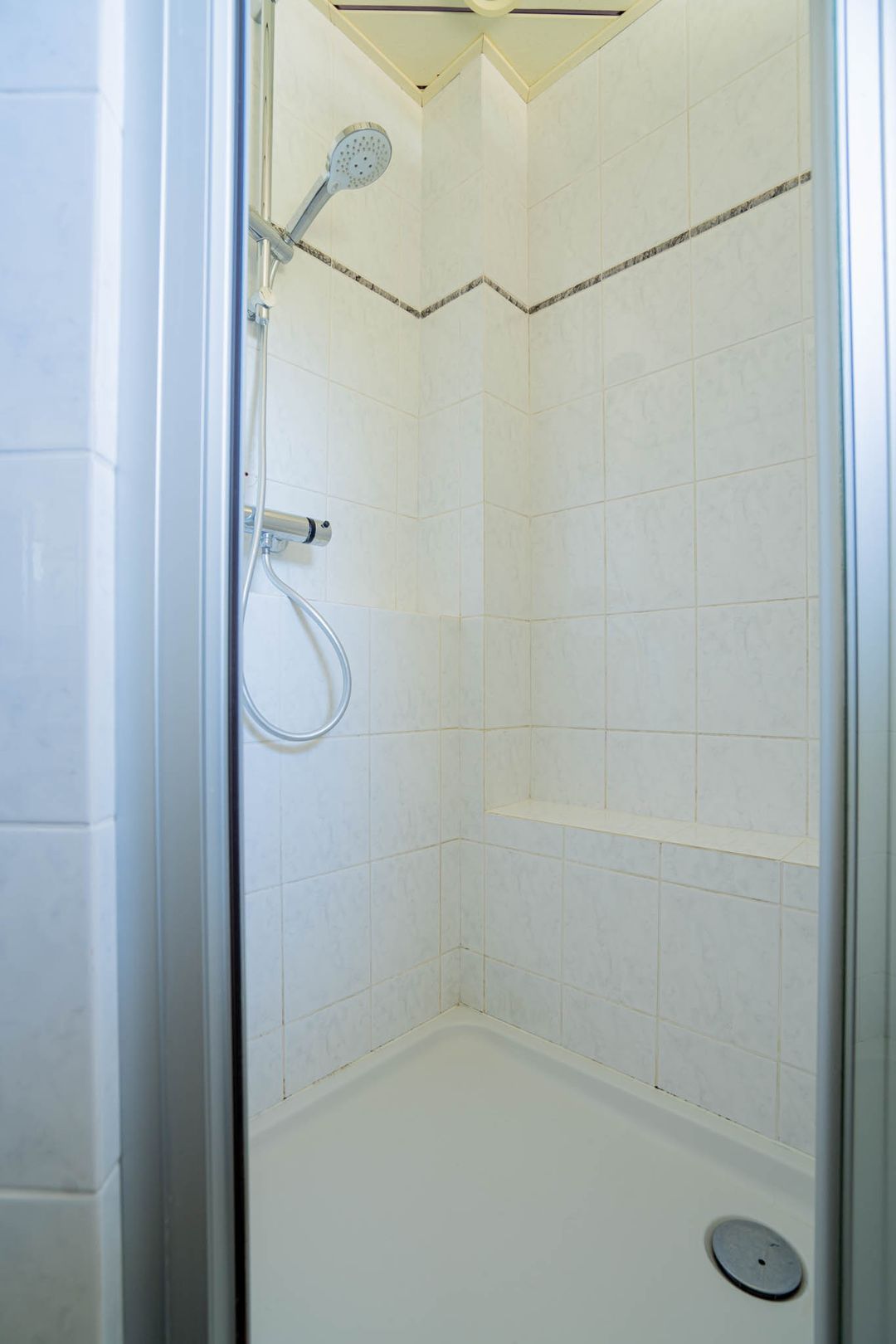 Photo 32 of Willemstraat 2